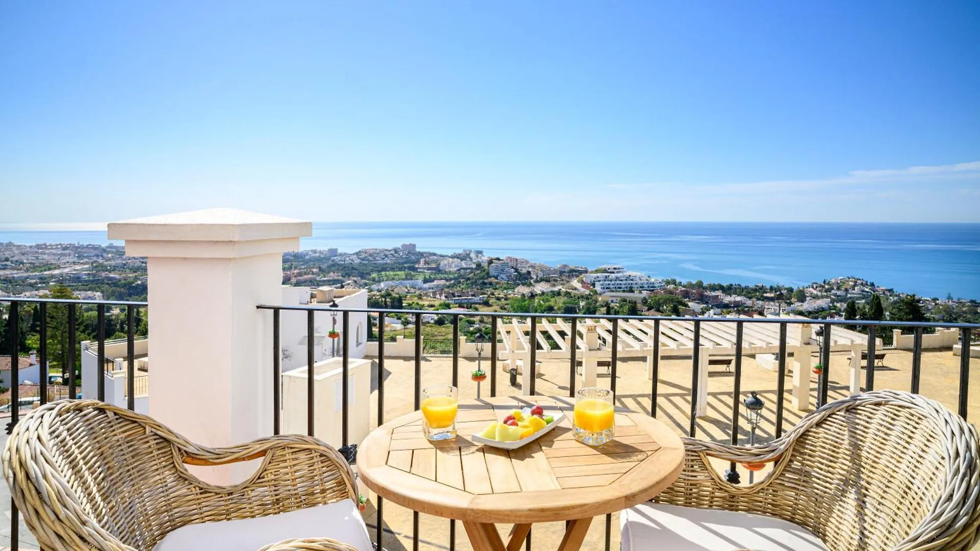 Hotel La Fonda Benalmadena 4*,