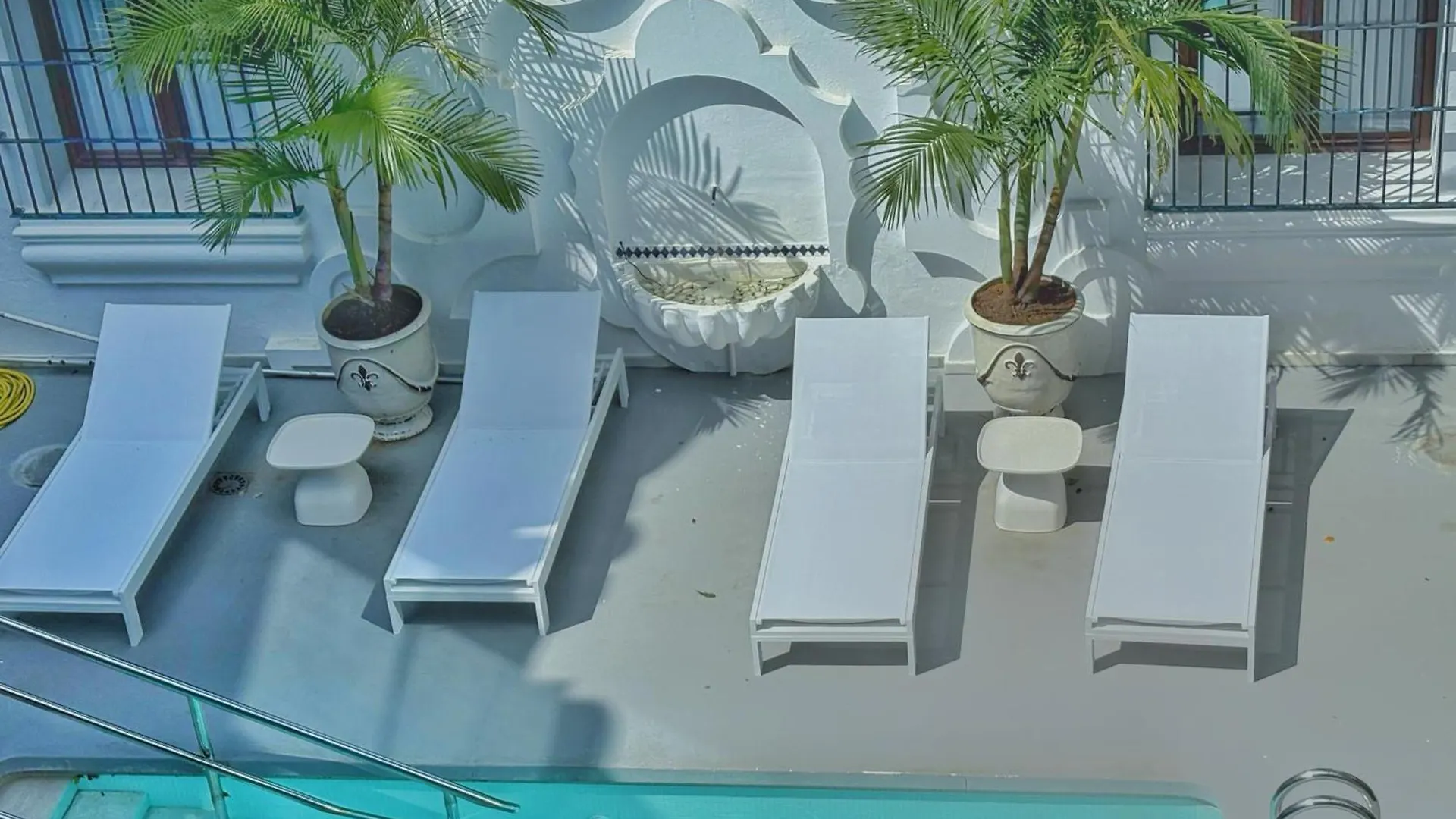 בנאלמדנה Hotel La Fonda