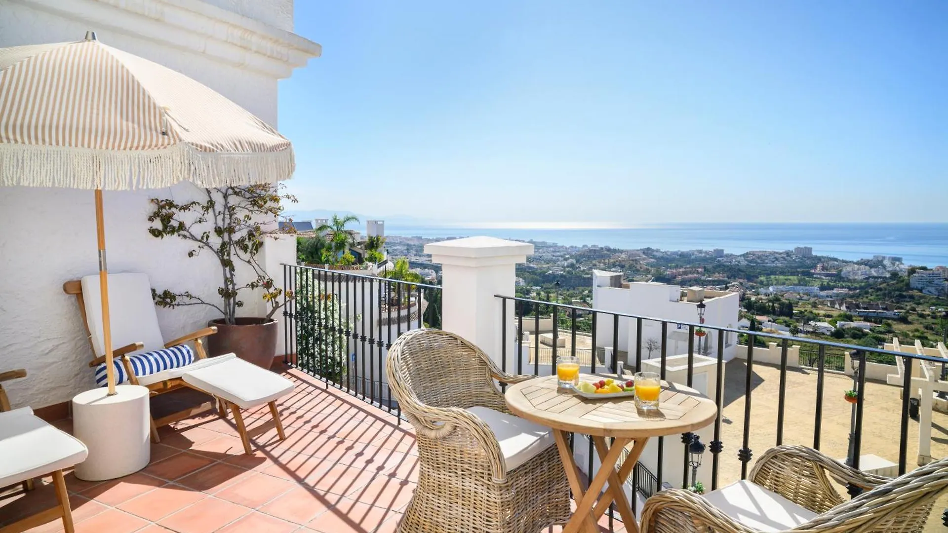 Hotel La Fonda Benalmádena 4*,  İspanya