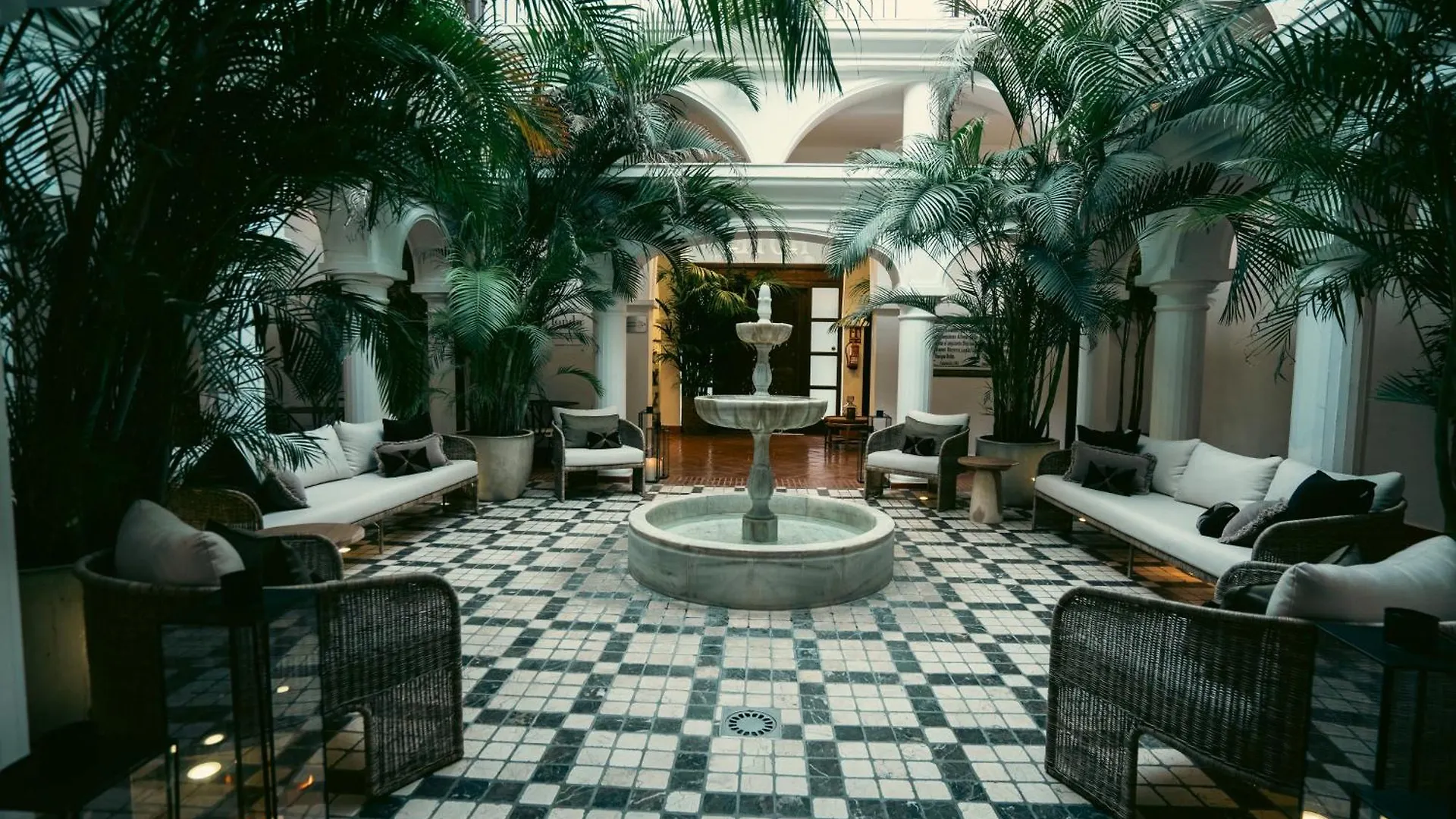 Hotel La Fonda Benalmadena