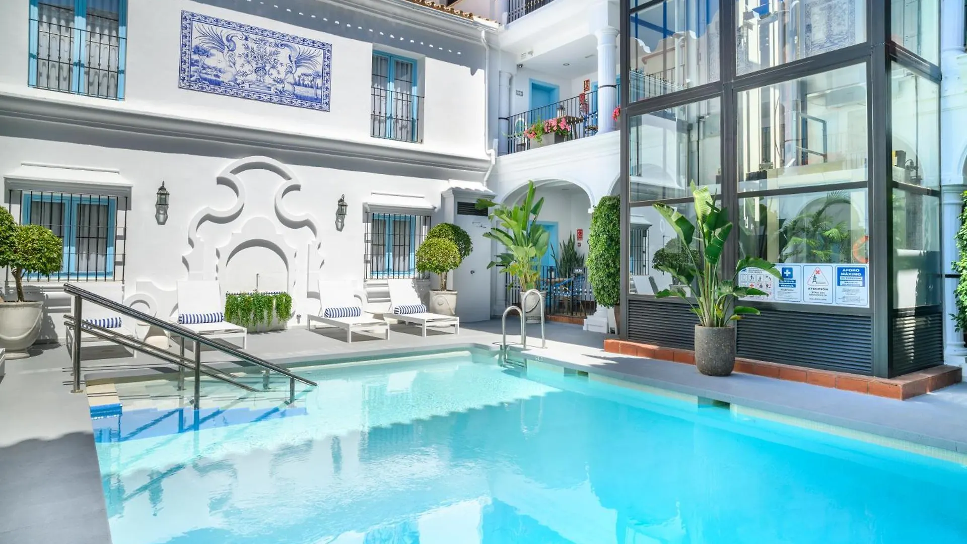 בנאלמדנה Hotel La Fonda